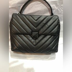 DKNY black quilted puffy clasp top handle satchel bag brand new‎